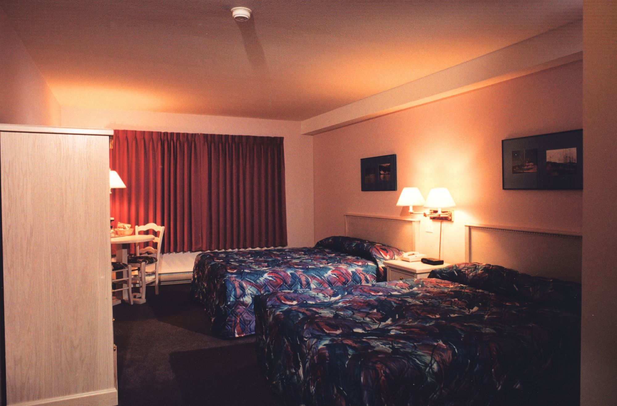 Quarterdeck Inn Port Hardy Esterno foto
