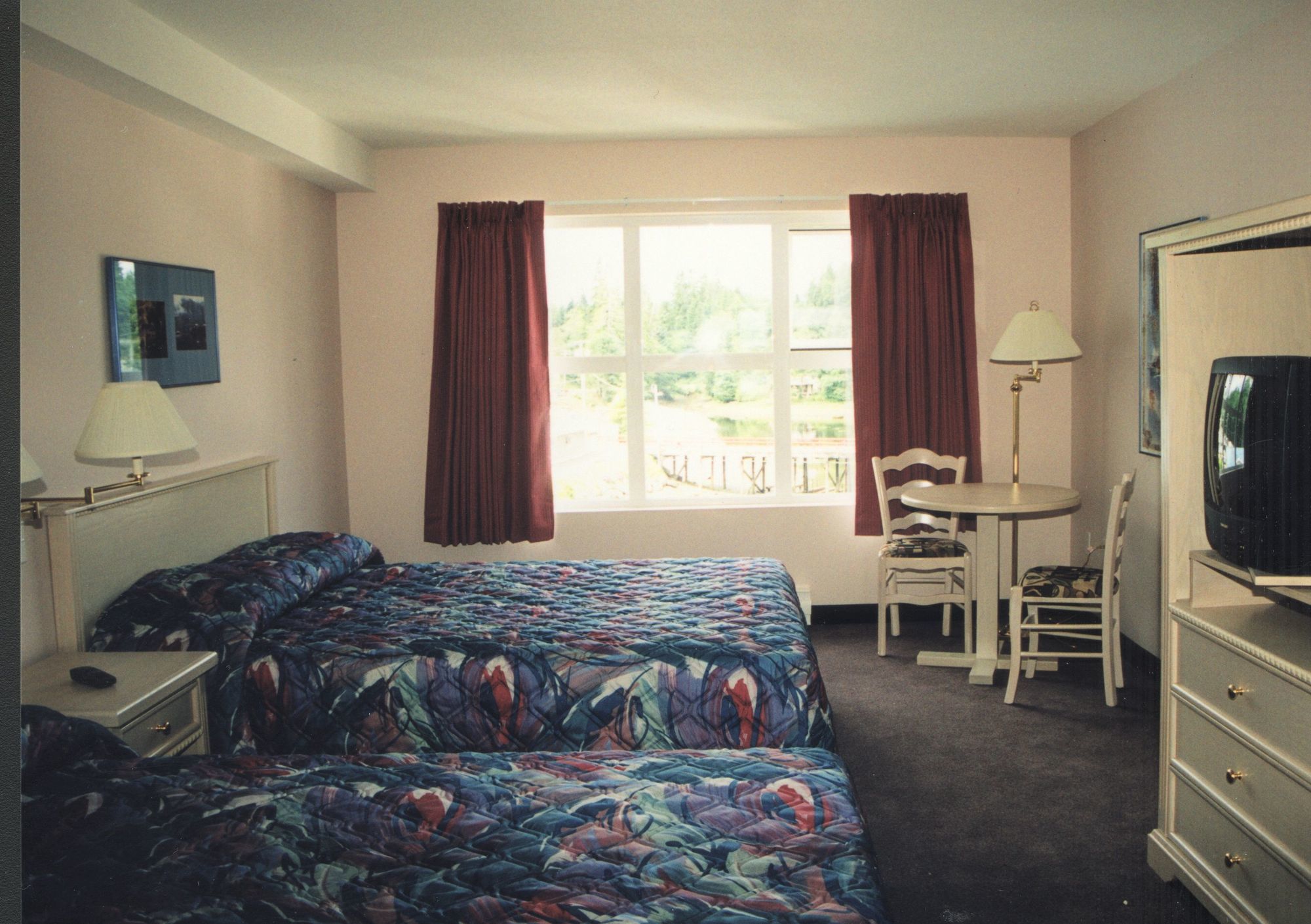 Quarterdeck Inn Port Hardy Esterno foto