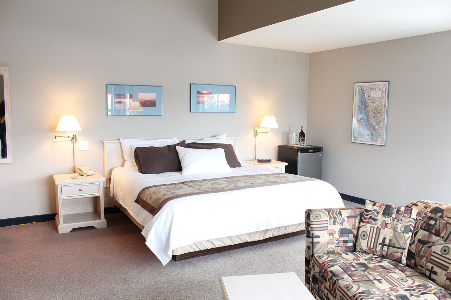 Quarterdeck Inn Port Hardy Esterno foto
